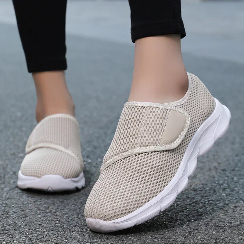 "Kvinnor promenadskor för bred fot, beige, blå, svart. Modern design, andningsbart material för maximal komfort."
