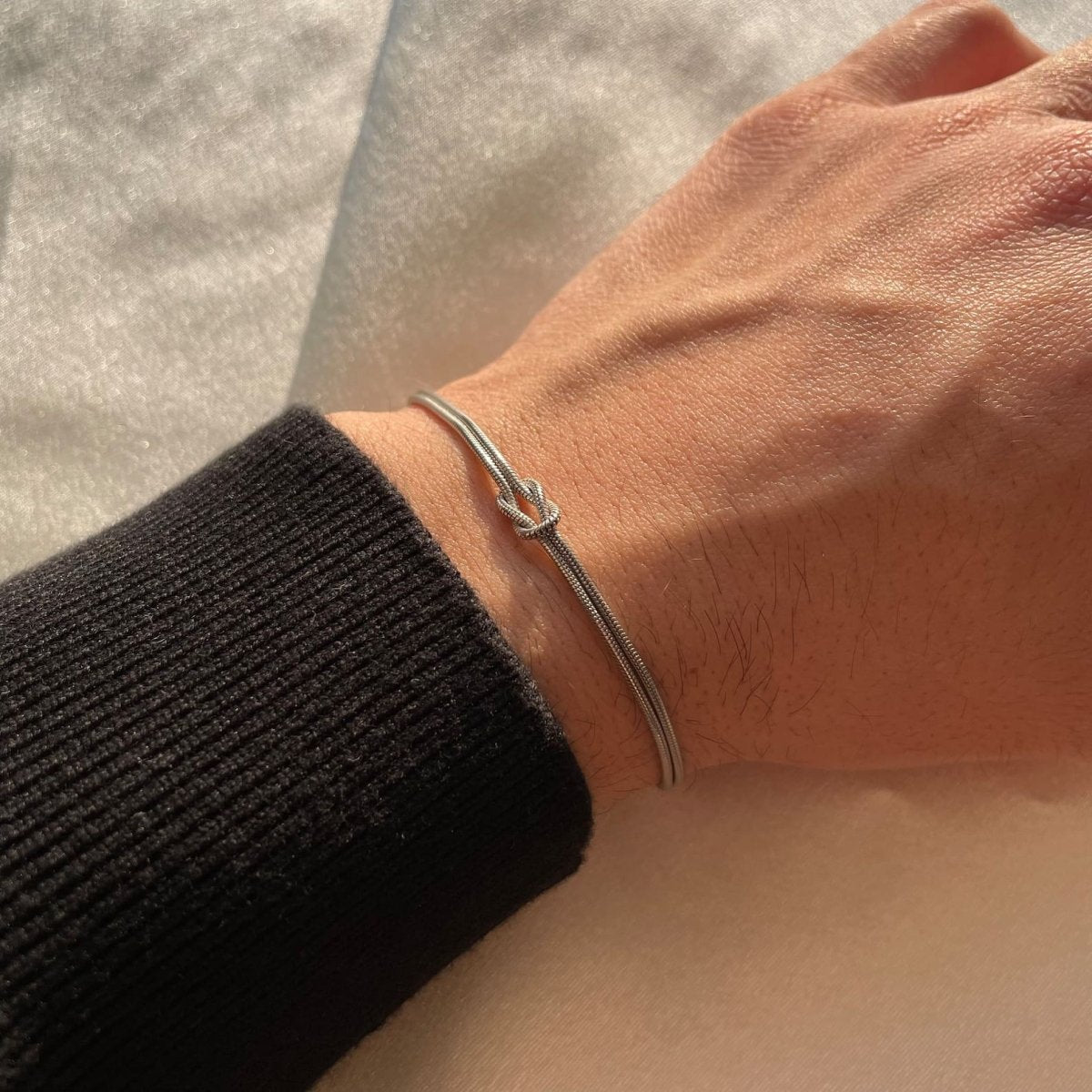 Armband Damer - Elegant Kärleksknop Design | Justerbar