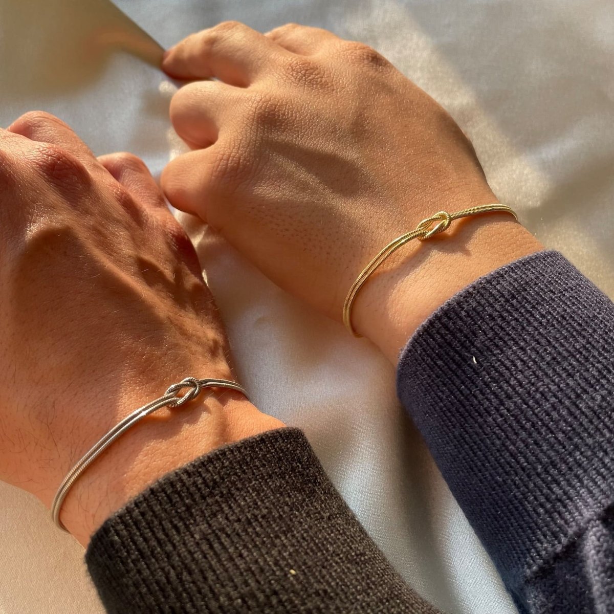 Armband Damer - Elegant Kärleksknop Design | Justerbar