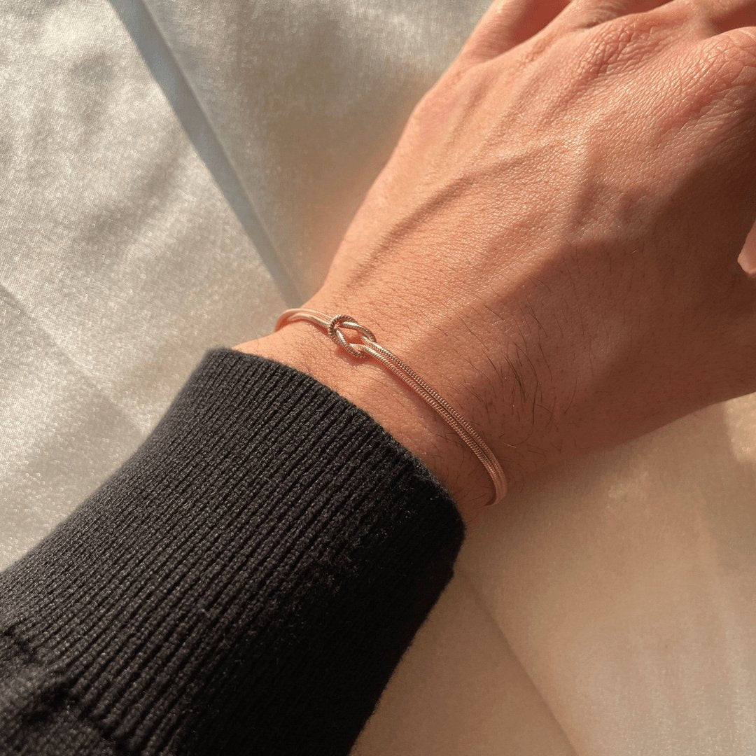 Armband Damer - Elegant Kärleksknop Design | Justerbar