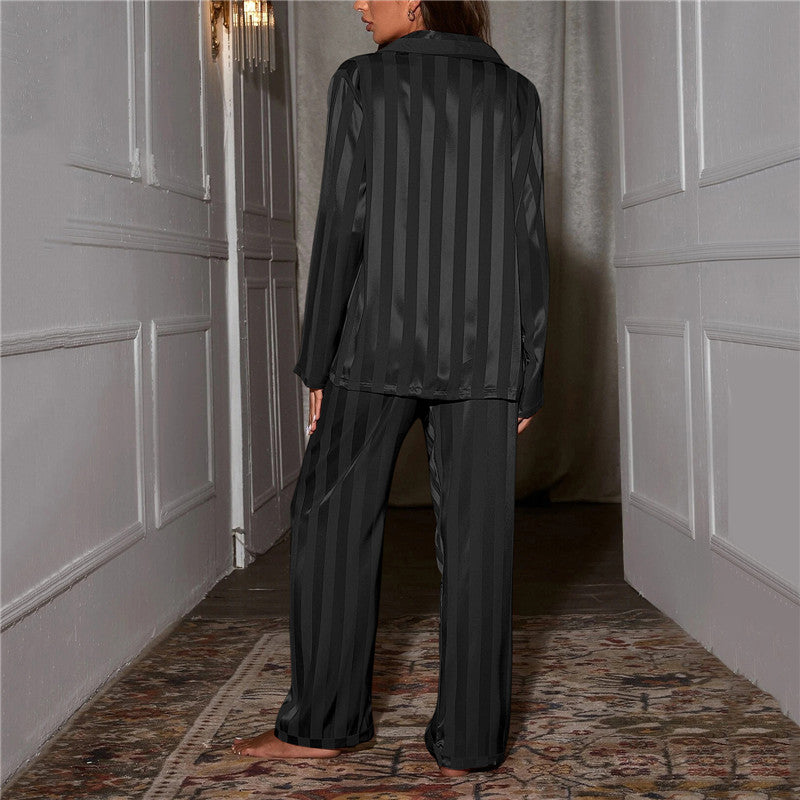 Pyjamas för dam | Pyjamasset med knäppning | Satin lounge set | Sidenro