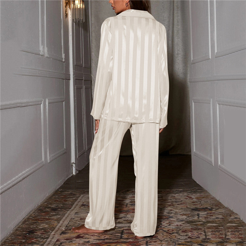 Pyjamas för dam | Pyjamasset med knäppning | Satin lounge set | Sidenro