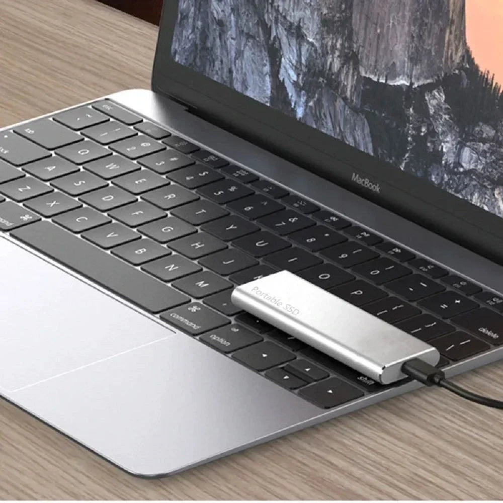 DATAVAULT 4 TB Extern Hårddisk - Ultra Tunn USB-C Lagring