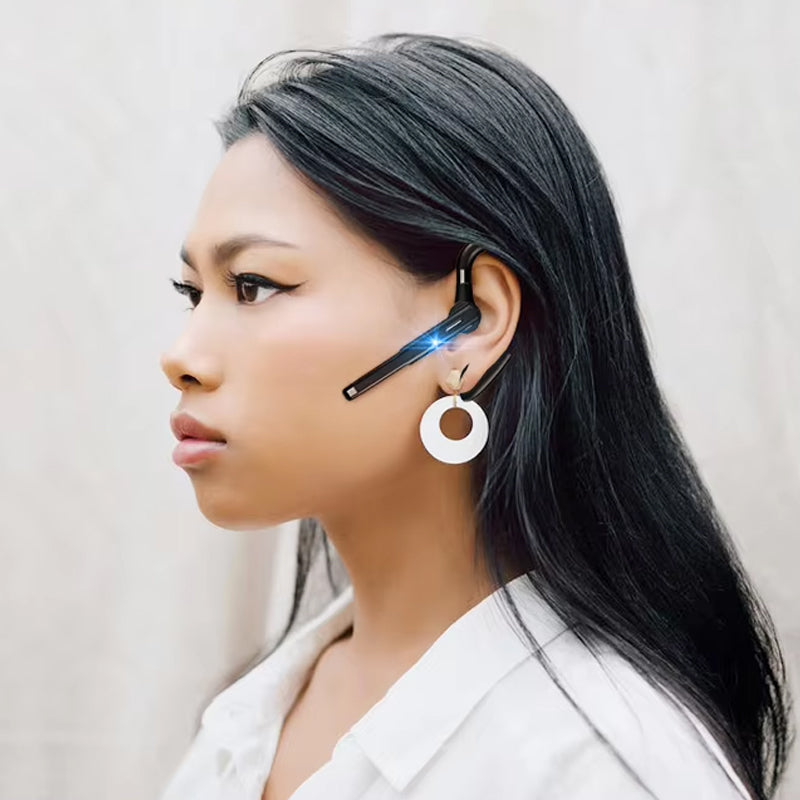 "Svarta trådlösa Bluetooth-hörlurar med brusreducering och HiFi-ljud mot vit bakgrund"