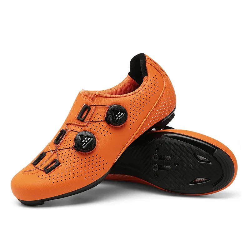 Unisex MTB-skor med robust sula. Svart/röd design, lämplig för krävande cykling.
